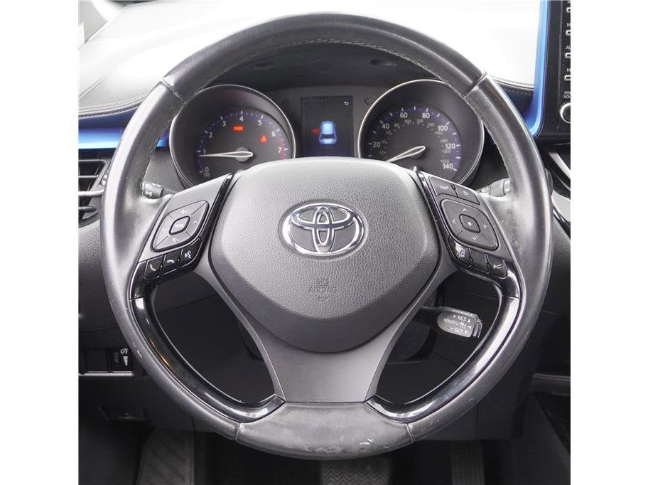 2019 Toyota C-HR XLE Sport Utility 4D