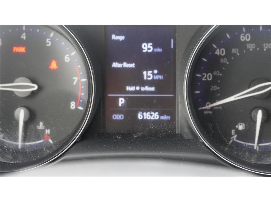 2019 Toyota C-HR XLE Sport Utility 4D