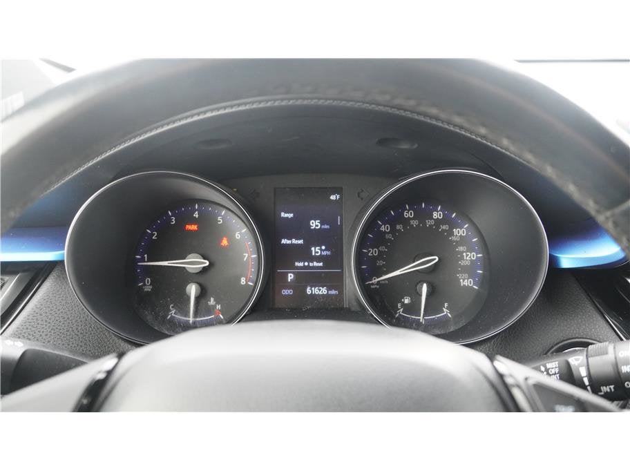 2019 Toyota C-HR XLE Sport Utility 4D