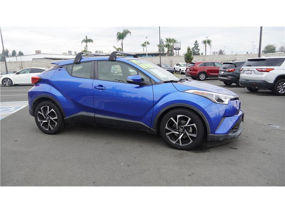 2019 Toyota C-HR XLE Sport Utility 4D