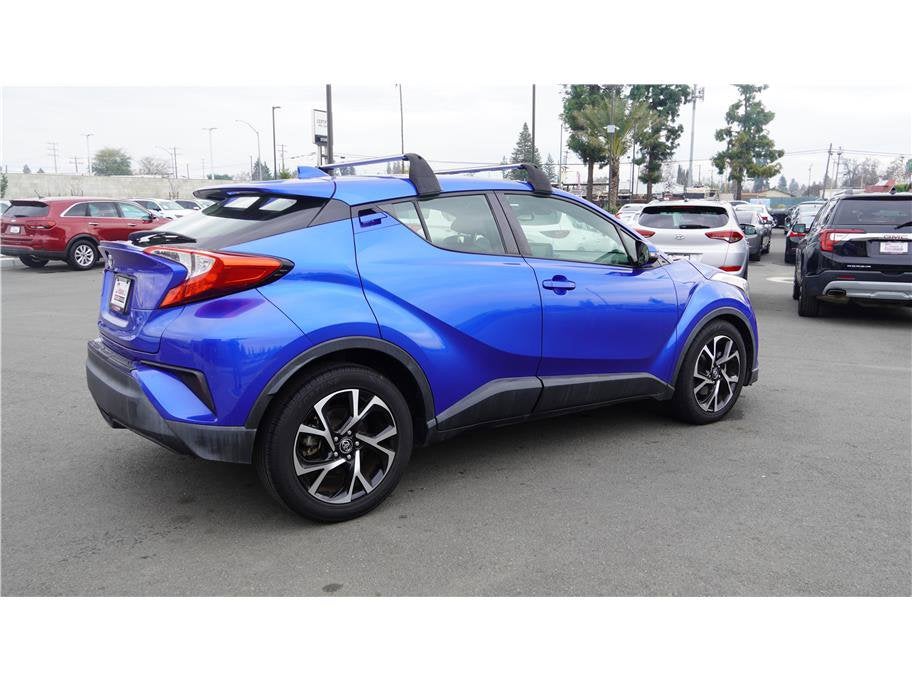 2019 Toyota C-HR XLE Sport Utility 4D