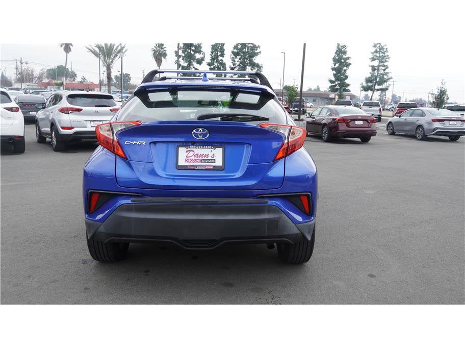 2019 Toyota C-HR XLE Sport Utility 4D
