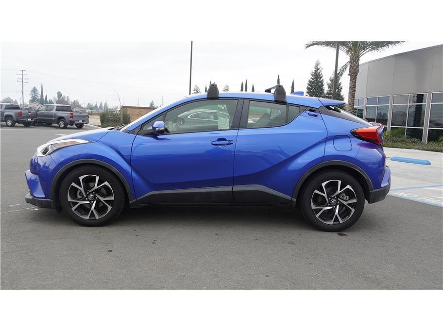 2019 Toyota C-HR XLE Sport Utility 4D
