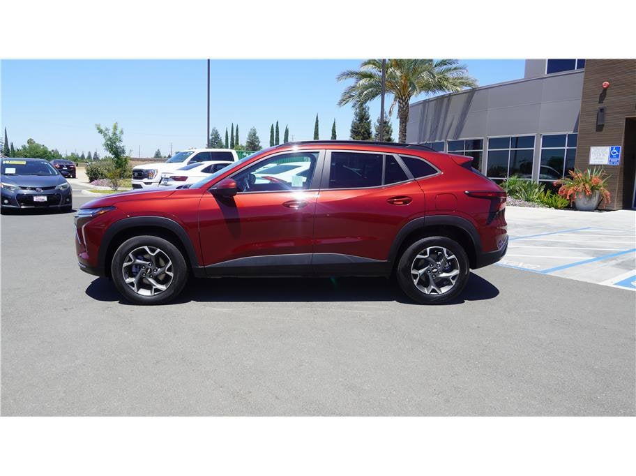 2025 Chevrolet Trax LT