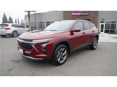 2025 Chevrolet Trax LT