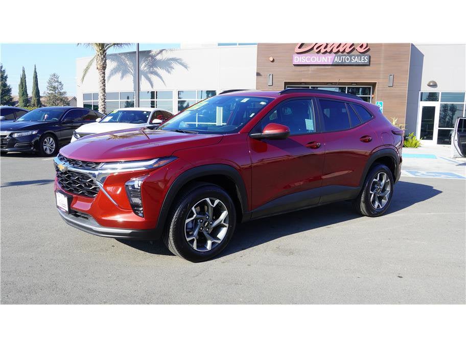 2025 Chevrolet Trax LT