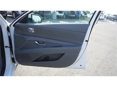 2025 Hyundai Elantra SEL Convenience