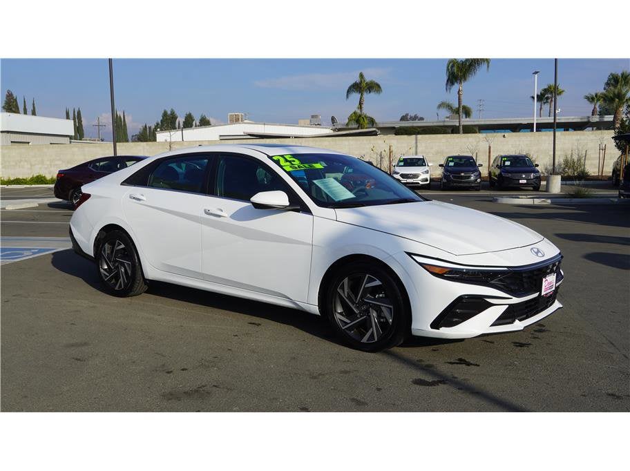 2025 Hyundai Elantra SEL Convenience