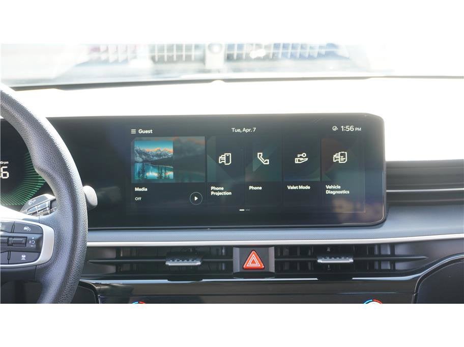 2025 Kia K5 LXS