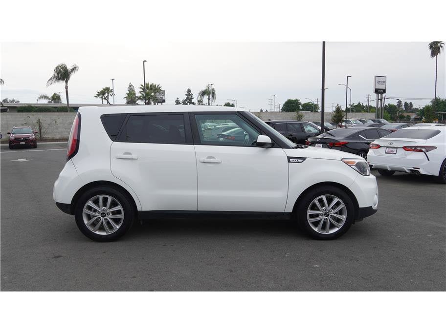 2019 Kia Soul +