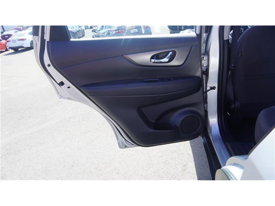 2016 Nissan Rogue S Sport Utility 4D